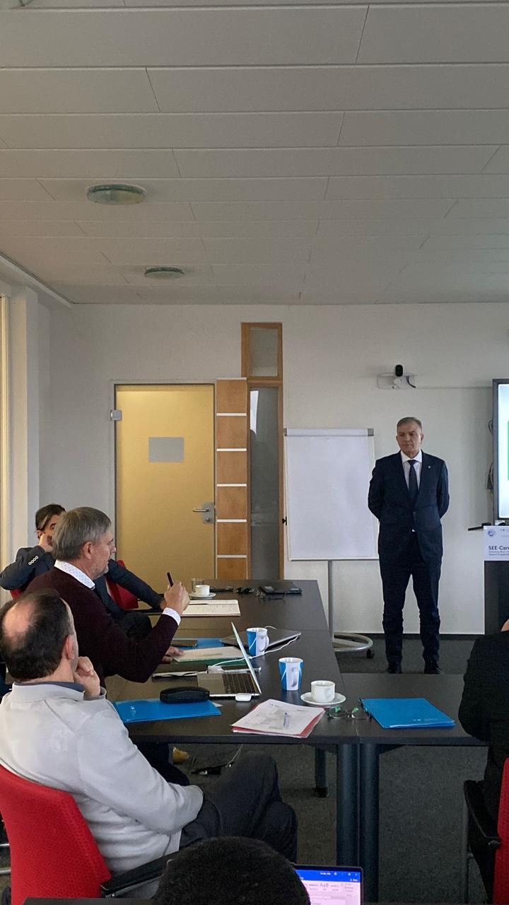 067b64be-756b-4f9c-9758-d4bac510fc03