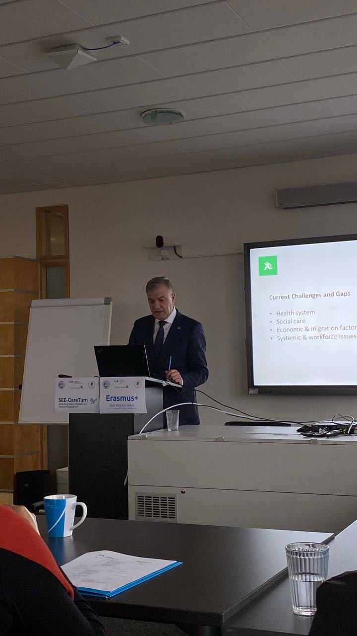 f4d67a1c-fe1a-465d-a429-f0f2cfdf348f